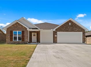 1500 E Vangston Dr, Siloam Springs, AR 72761