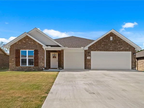 1500 E Vangston Dr, Siloam Springs, AR 72761