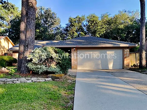 9207 Prairie Trails Dr, Spring, TX 77379