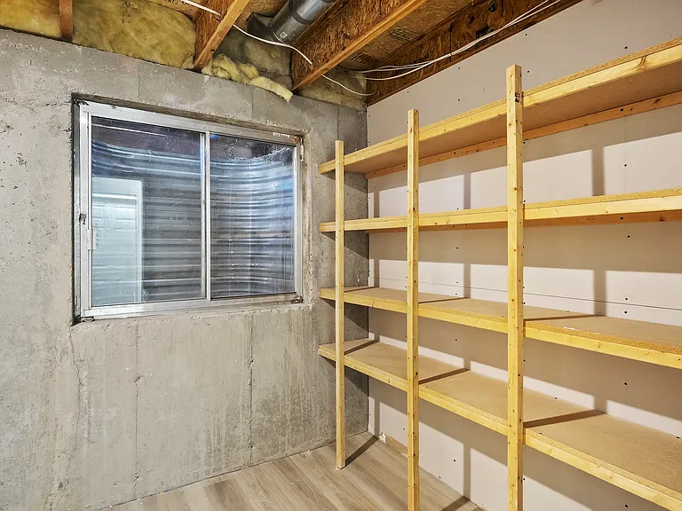 2340 N 790th St W — Photo 5