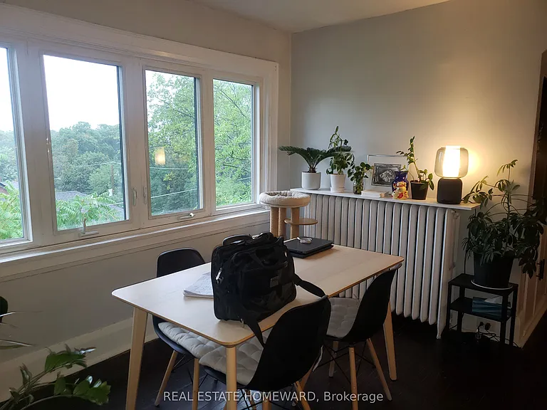 435 Parkside Dr #4 — Photo 10