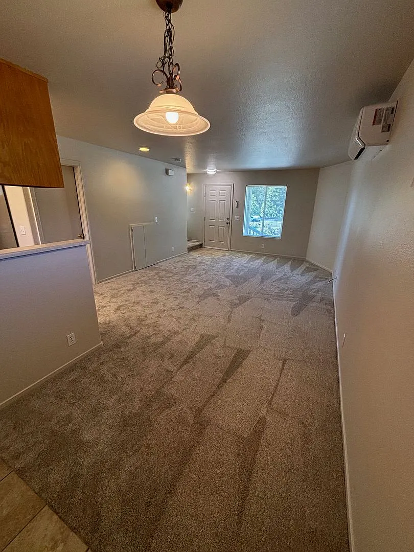 Northeast Santa Rosa 2 Bedroom 1.5 Bathroom Single Family Home with A/C — Photo 3