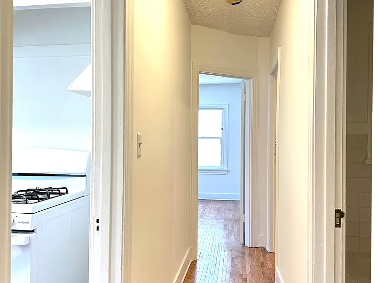 1138 N Gardner St #1138 — Photo 16