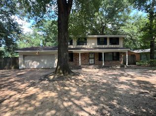 2950 Invergarry Rd, Memphis, TN 38128