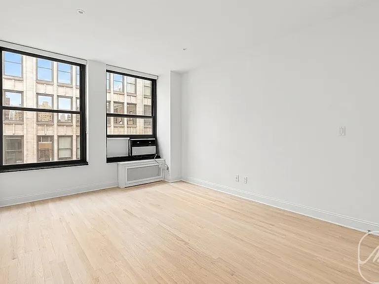270 Park Ave S #7F — Photo 8