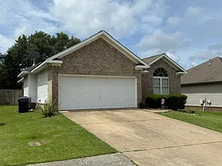 13927 Highland Pointe Dr — Photo 2