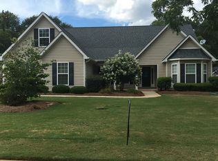 211 Grove Ln, Kathleen, GA 31047