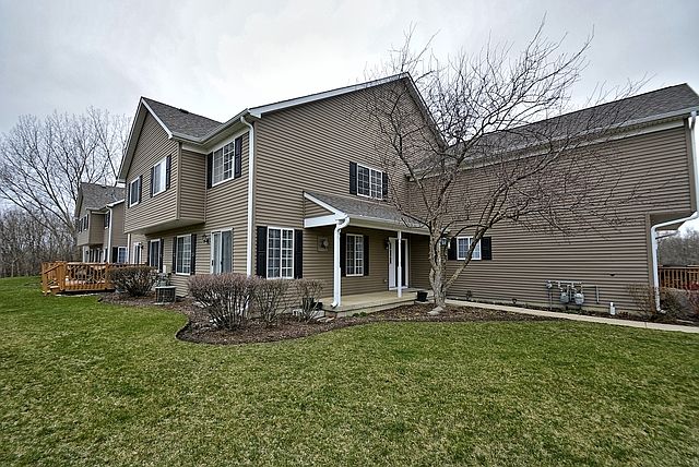 1st image of 443 Village Creek Dr #21B