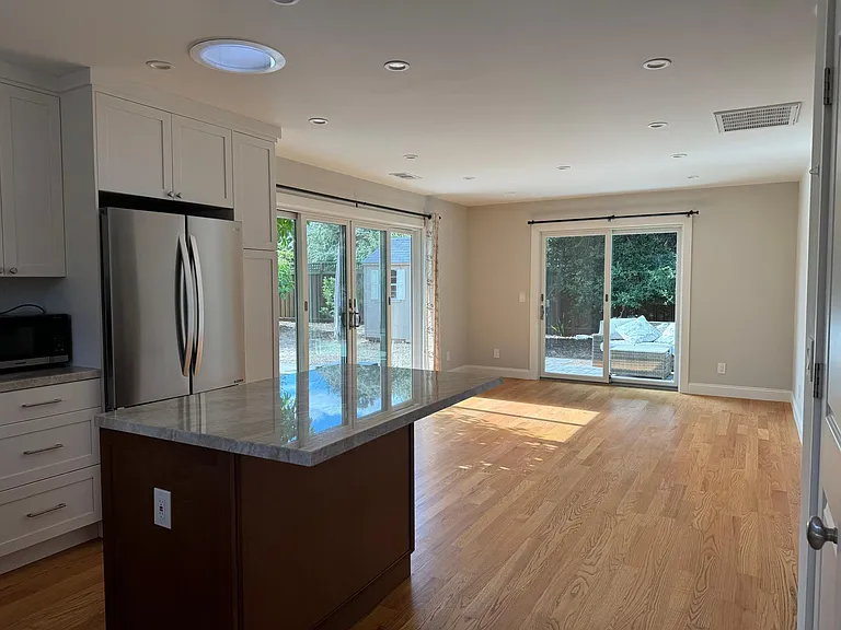 656A Giralda Dr — Photo 2