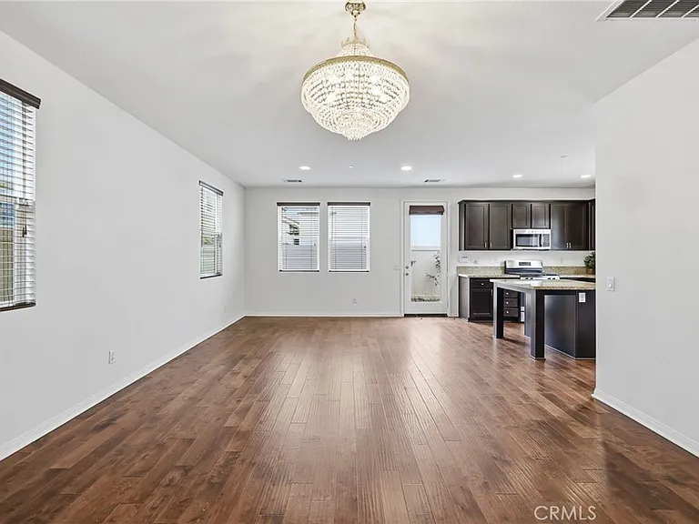 26844 Albion Way — Photo 3