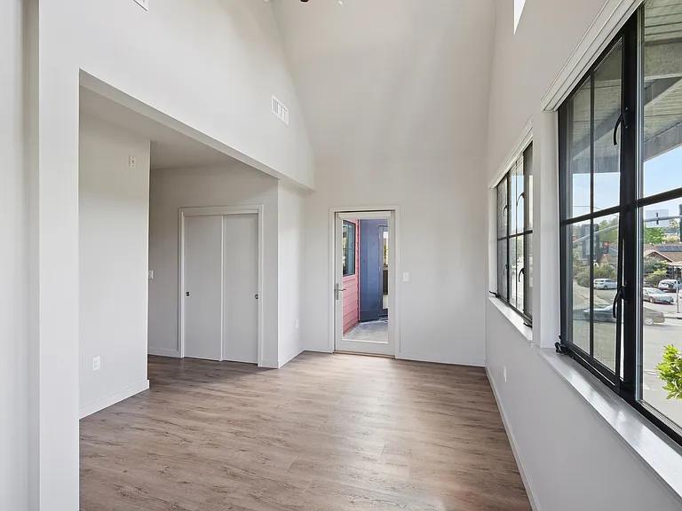 Upscale Westside Living! Spacious 2BD/2BA Above Copal Restaurant — Photo 29