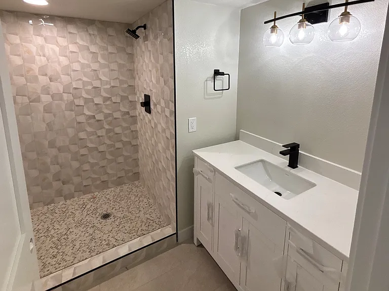 1st Floor Bathroom