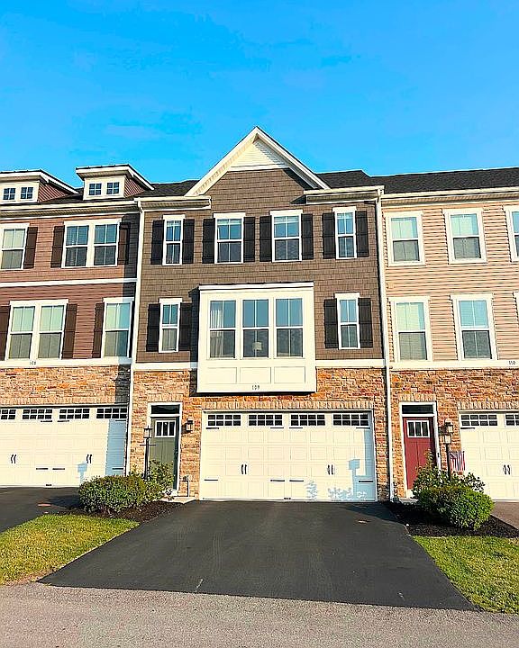 1st image of 109 Rivulet Pl