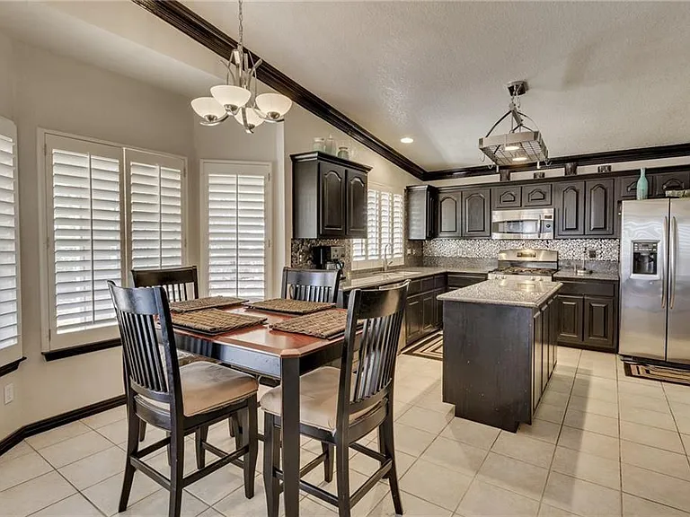 1209 Wind Ridge Dr — Photo 21