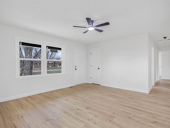 5th image of 1100 Witt Rd