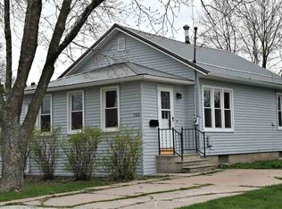 732 S 8th Ave, Washington, IA 52353