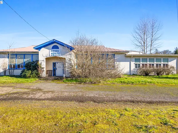 35113 Brewster Rd, Lebanon, OR 97355