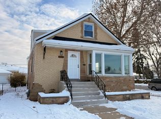 2263 S 14th Ave, North Riverside, IL 60546