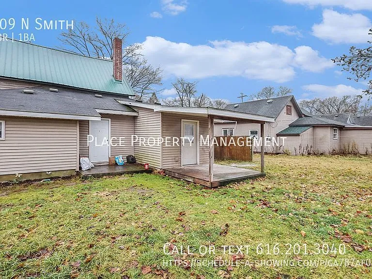 409 N Smith St — Photo 13