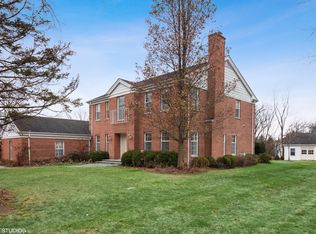 1050 S Ridge Rd, Lake Forest, IL 60045