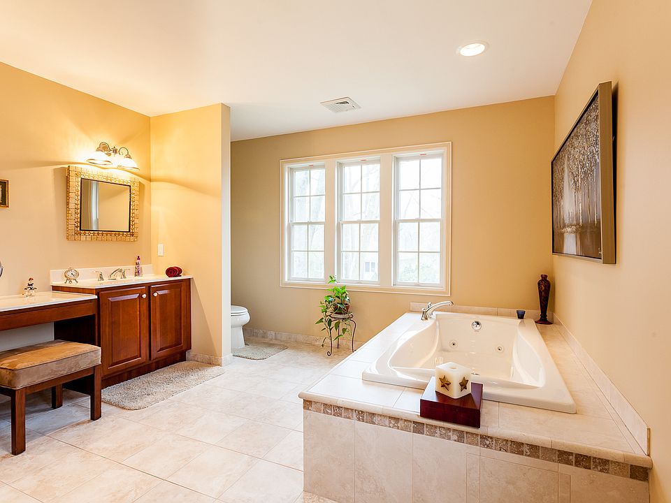 Master Suite Bath