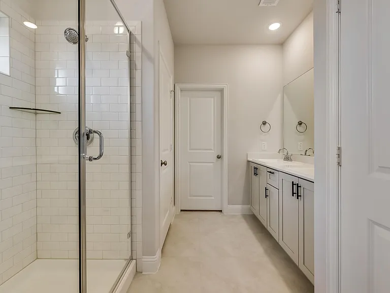 3508 Lillian Ct — Photo 8