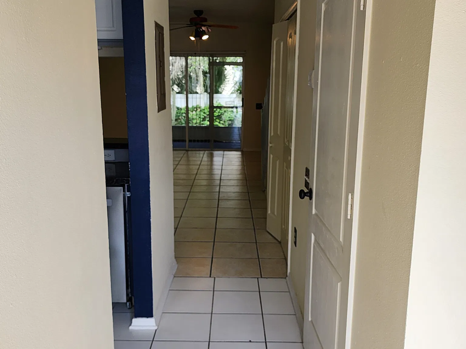 2 bed, 2.5 bath, 1100 sqft, $1,750 — Photo 2