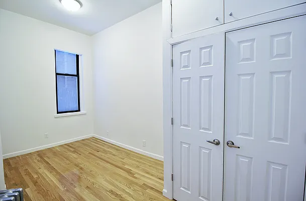 Rented by Julianna Realty Corp | media 4