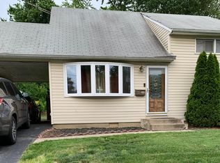 31 Meadow Rd, East Brunswick, NJ 08816