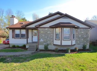 6914 Beard Ct, Louisville, KY 40228