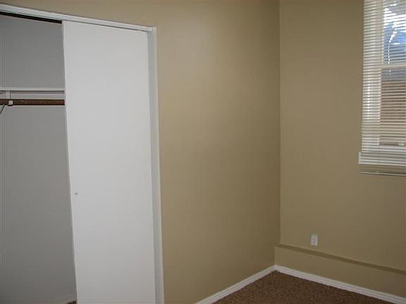 5th image of 722 S Carmen Ln