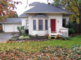 9005 SW Avery St, Tualatin, OR 97062