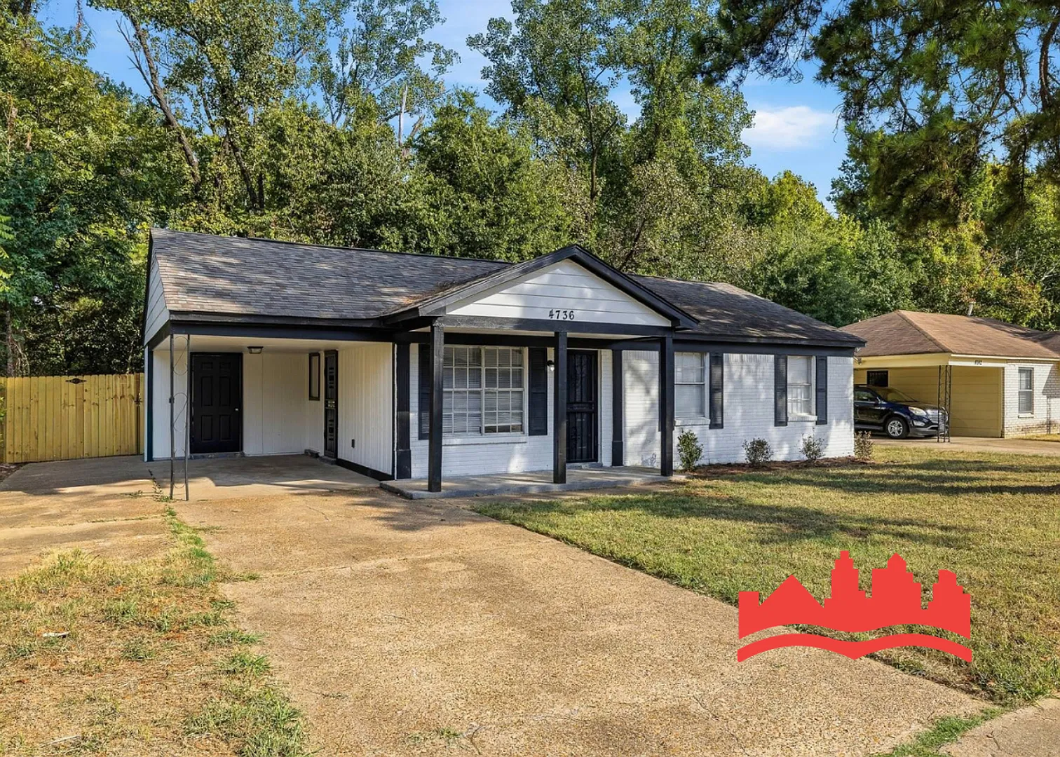 Welcome to 3915 Clover Hill Dr! — Photo 2