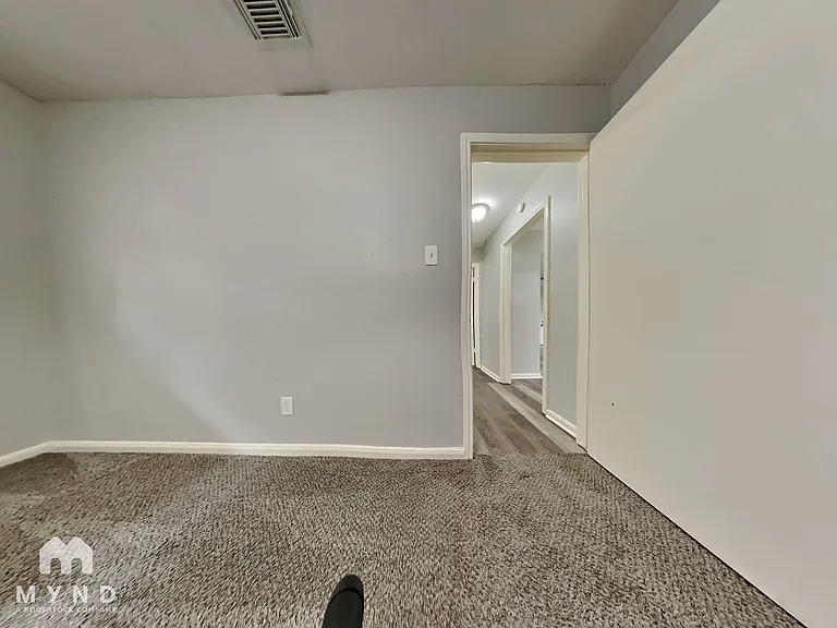 2163 Drayton Ln — Photo 8
