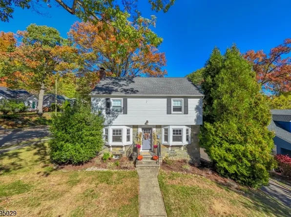 54 Howard St, Verona Twp., NJ 07044