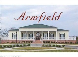 7308 Henson Forest Dr, Summerfield, NC 27358
