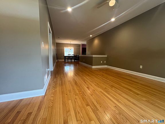 4th image of 1158 Hartford Turnpike #43