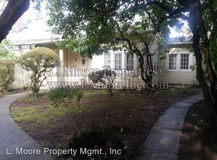 2735-2737 SW Fern St, Portland, OR 97201