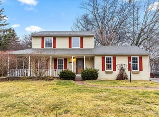 30098 Cobblestone Ln, New Hudson, MI