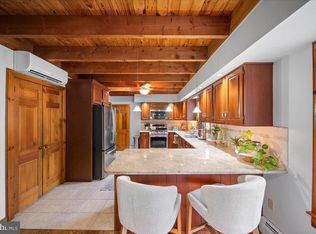 809 Ridge Valley Rd, Sellersville, PA 18960