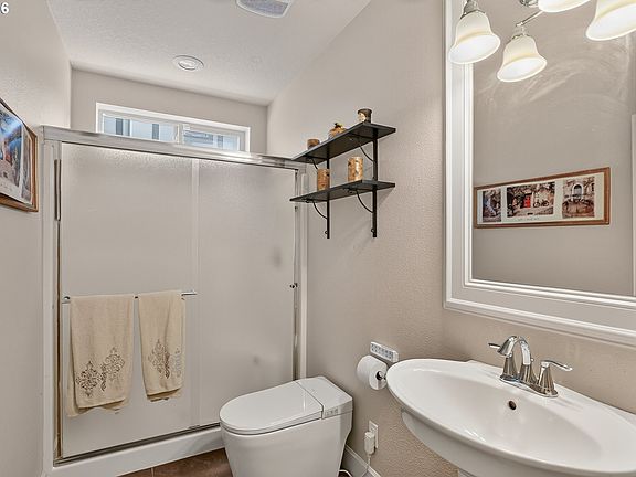 4th image of 12026 SW Surrey St
