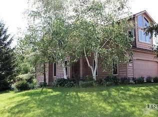 10801 Pine Mills Rd, Fort Wayne, IN 46845