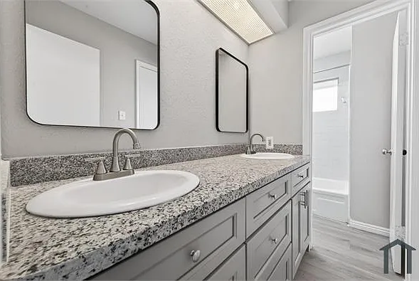 11820 Spring Grove Dr — Photo 26