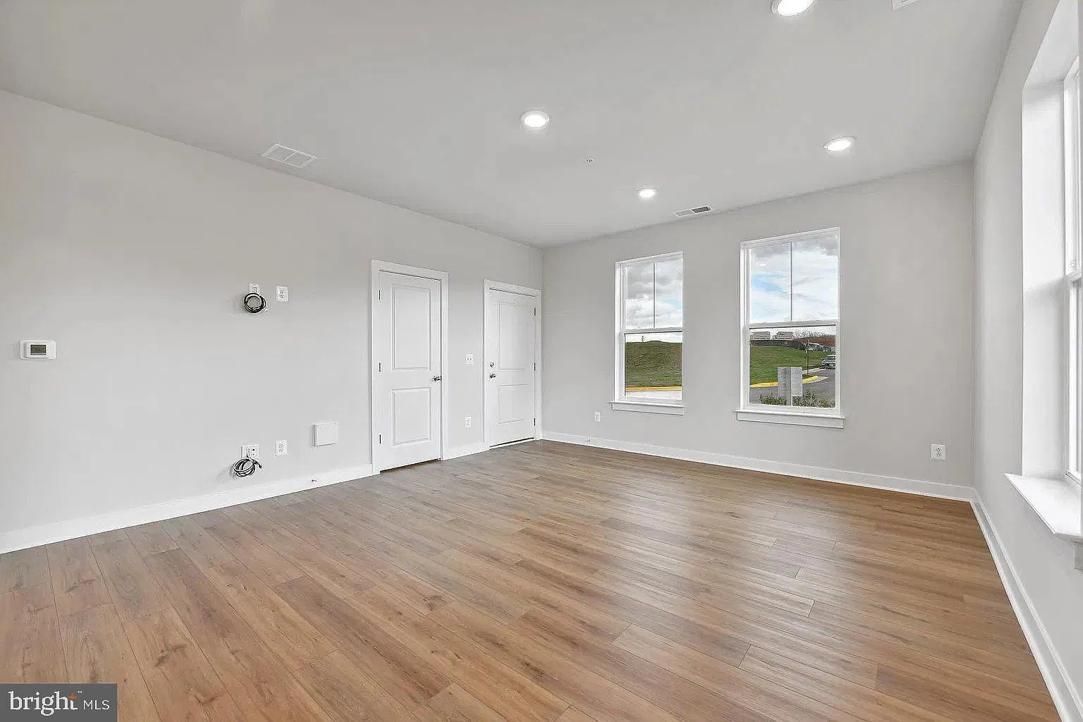 3 bed, 2.5 bath, 1635 sqft, $2,900 — Photo 4