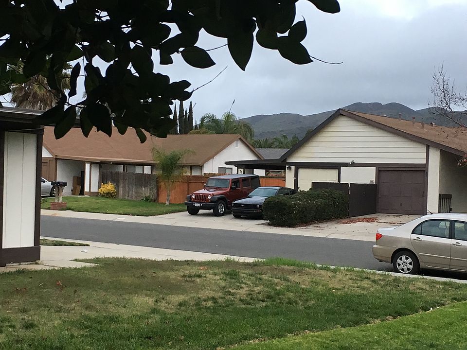 1st image of 81 Baroda Dr