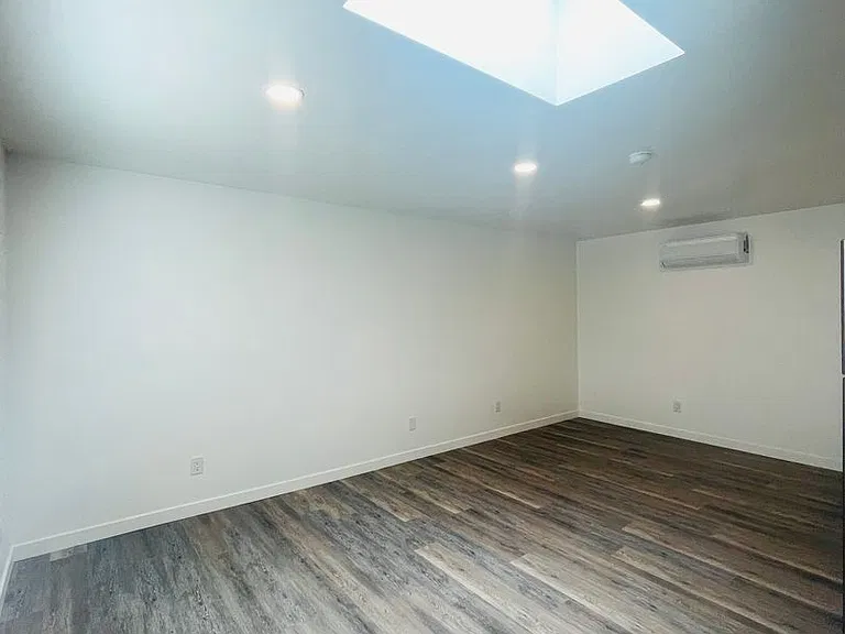 2938-2948 Lexington Dr — Photo 9