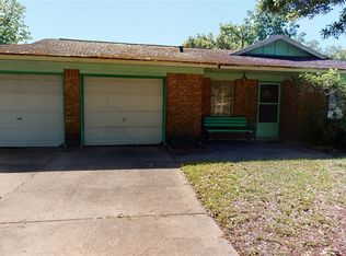 701 Circle Way, Alvin, TX 77511