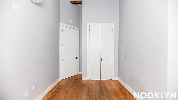Rented by Nooklyn NYC LLC | media 31