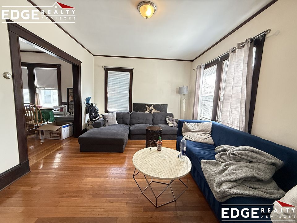 1st image of 19 Cresthill Rd #1