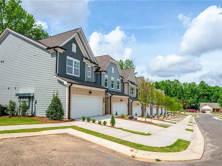 5120 Hillington Way — Photo 6